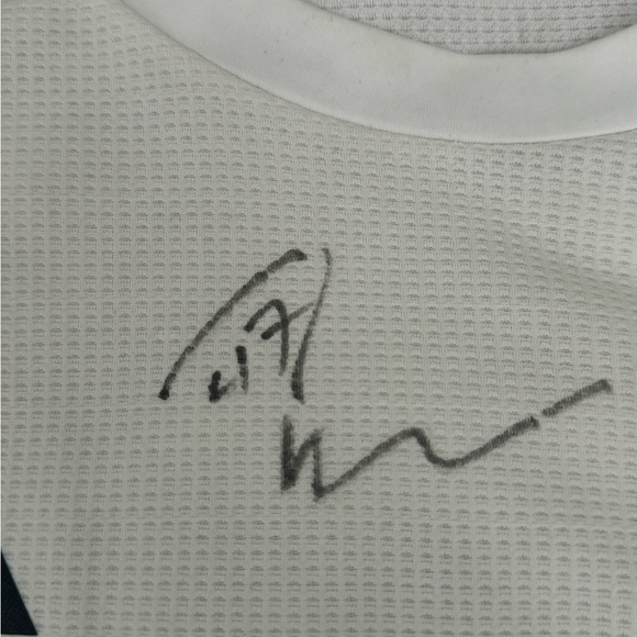 *SOLD* Real Madrid authentic and autographed jersey. RONALDO, BENZEMA, RAMOS. - Picture 2 of 4